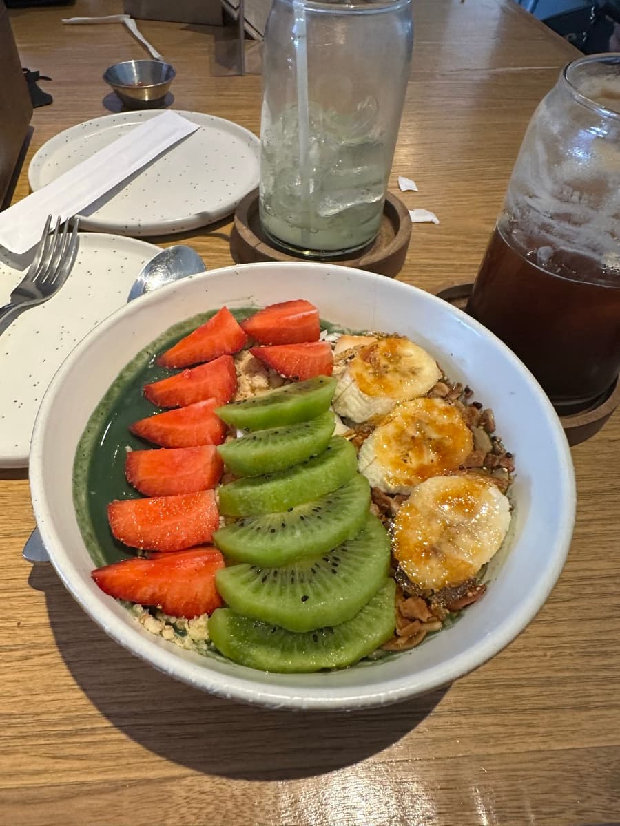Aรงaรญ bowl